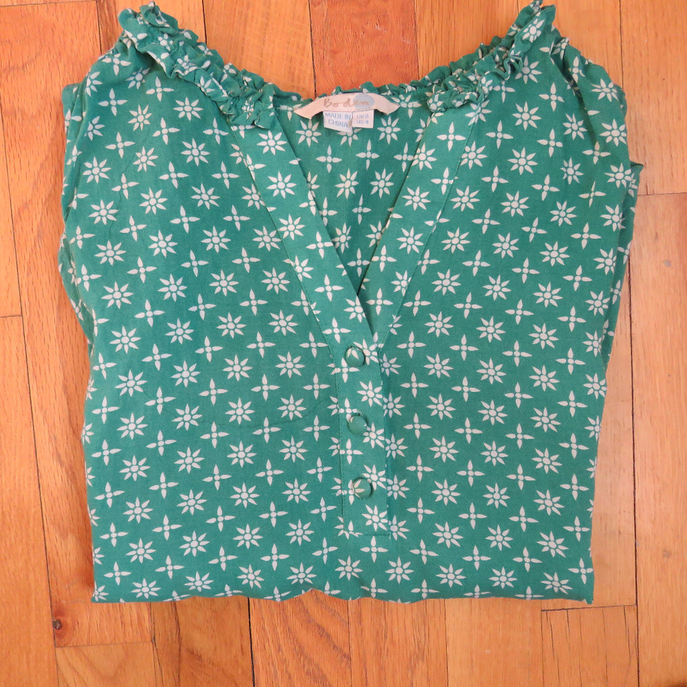 Boden retro pattern green sleeveless shell size 4